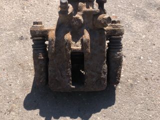 bontott NISSAN ALMERA TINO Jobb hátsó Féknyereg Munkahengerrel