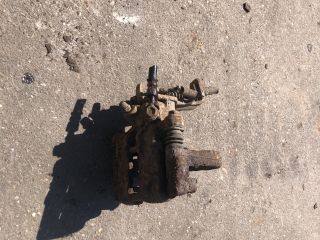 bontott NISSAN ALMERA TINO Jobb hátsó Féknyereg Munkahengerrel