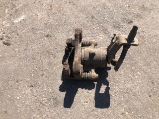 bontott NISSAN ALMERA TINO Jobb hátsó Féknyereg Munkahengerrel