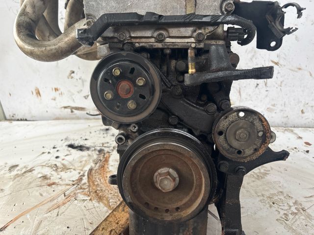 bontott NISSAN ALMERA TINO Motor (Fűzött blokk hengerfejjel)