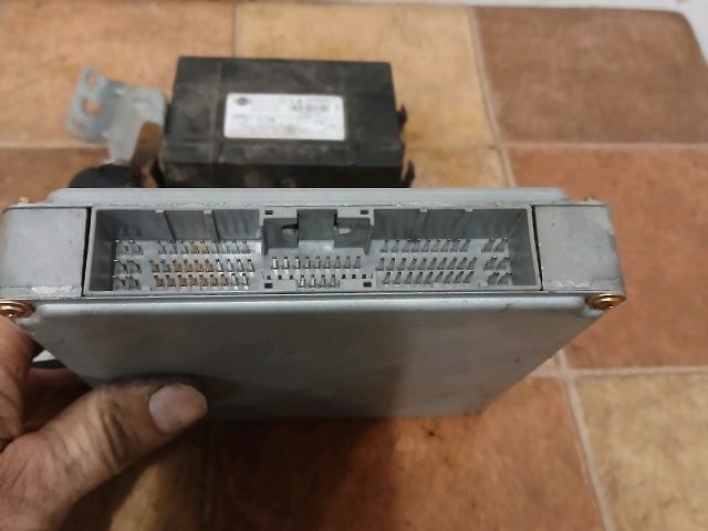 bontott NISSAN ALMERA TINO Motorvezérlő