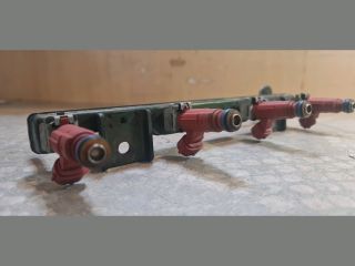 bontott NISSAN ALMERA TINO Porlasztó Sor / Híd