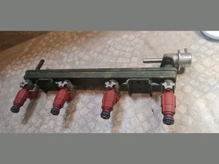 bontott NISSAN ALMERA TINO Porlasztó Sor / Híd