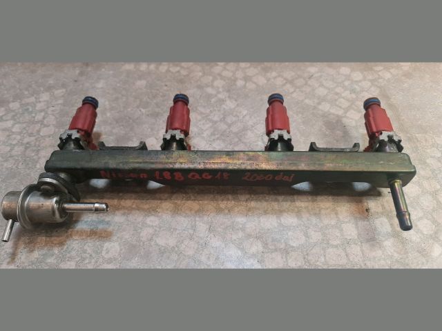 bontott NISSAN ALMERA TINO Porlasztó Sor / Híd