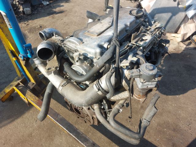 bontott NISSAN ALMERA TINO Komplett Motor (Segédberendezésekkel)