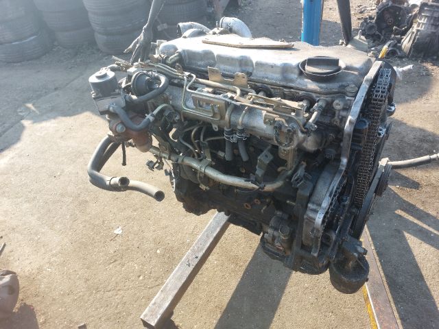 bontott NISSAN ALMERA TINO Komplett Motor (Segédberendezésekkel)