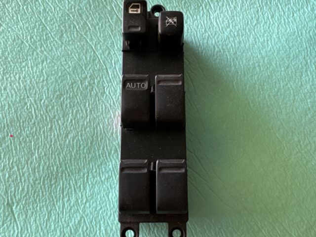 bontott NISSAN ALMERA TINO Ablakemelő Kapcsoló Négyes / Kettes