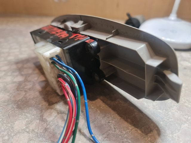 bontott NISSAN ALMERA TINO Bal első Ablakemelő Kapcsoló