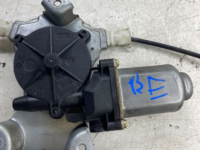 bontott NISSAN ALMERA TINO Bal első Ablakemelő Szerkezet (Elektromos)