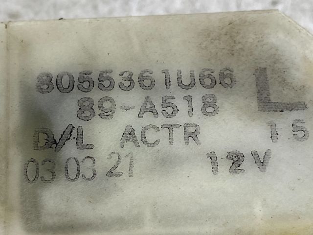 bontott NISSAN ALMERA TINO Bal első Ajtózár