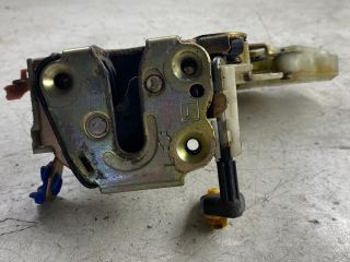 bontott NISSAN ALMERA TINO Bal első Ajtózár