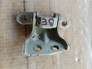 bontott NISSAN ALMERA TINO Bal első Alsó Zsanér