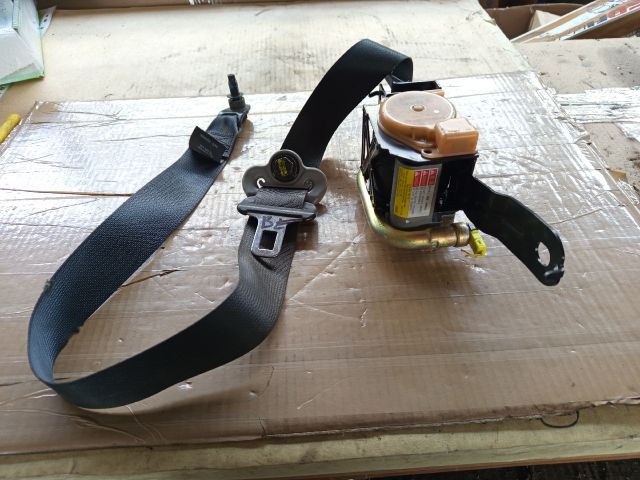 bontott NISSAN ALMERA TINO Bal első Biztonsági Öv