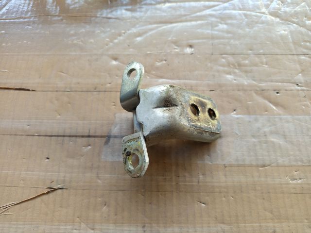 bontott NISSAN ALMERA TINO Bal első Felső Zsanér