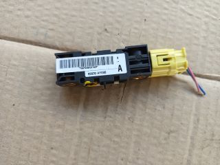 bontott NISSAN ALMERA TINO Bal első Oldal Ütközés Érzékelő