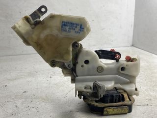 bontott NISSAN ALMERA TINO Bal hátsó Ajtózár