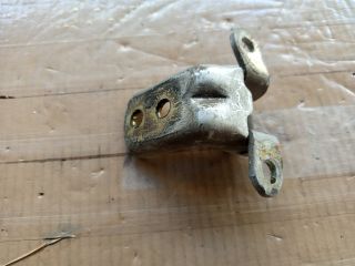 bontott NISSAN ALMERA TINO Bal hátsó Alsó Zsanér