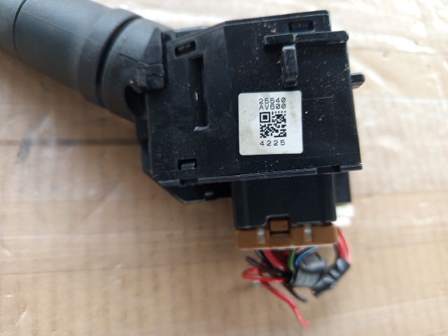 bontott NISSAN ALMERA TINO Bal Kormánykapcsoló Irányjelző