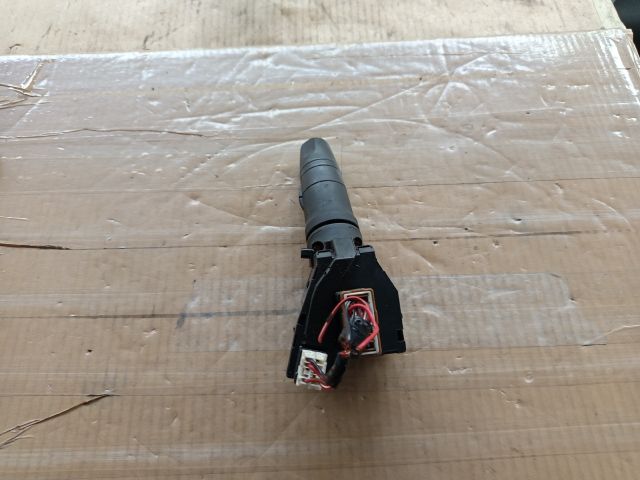 bontott NISSAN ALMERA TINO Bal Kormánykapcsoló Irányjelző