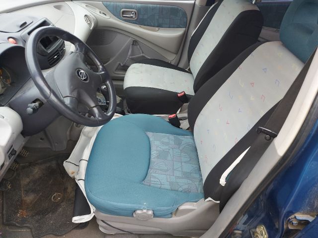 bontott NISSAN ALMERA TINO Csomagtér Roló