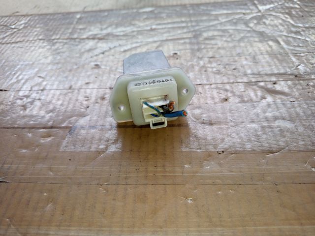 bontott NISSAN ALMERA TINO Előtét Ellenállás Fűtőmotor