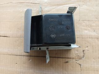 bontott NISSAN ALMERA TINO Első Hamutartó