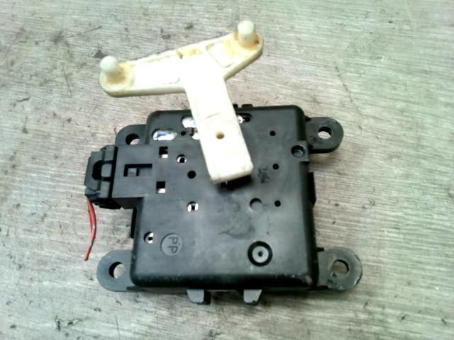 bontott NISSAN ALMERA TINO Fűtés Állító Motor