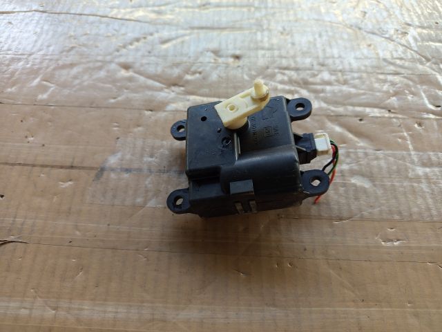 bontott NISSAN ALMERA TINO Fűtés Állító Motor