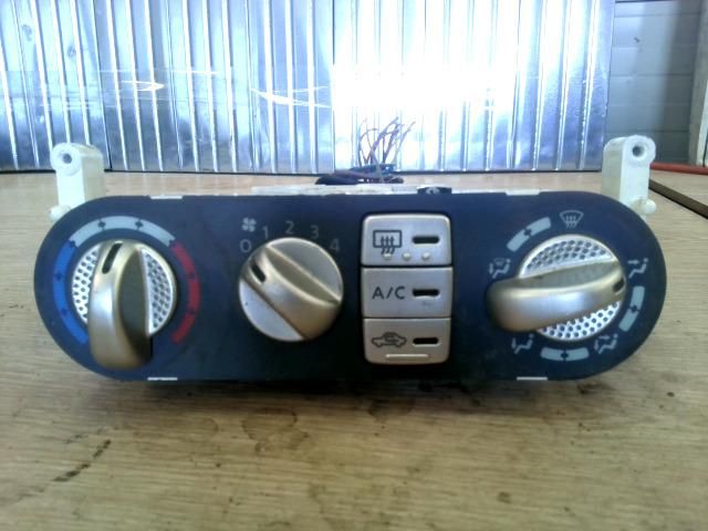 bontott NISSAN ALMERA TINO Fűtéskapcsoló