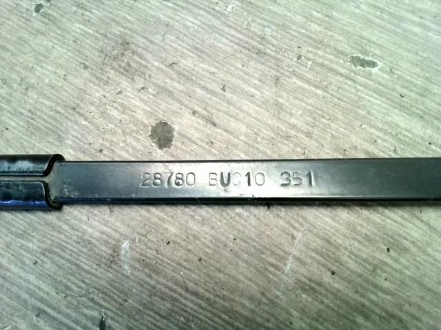 bontott NISSAN ALMERA TINO Hátsó Ablaktörlő Kar