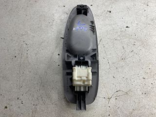 bontott NISSAN ALMERA TINO Jobb első Ablakemelő Kapcsoló