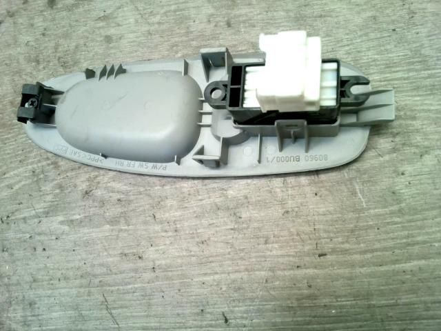 bontott NISSAN ALMERA TINO Jobb első Ablakemelő Kapcsoló