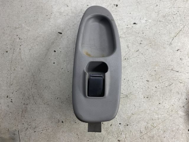 bontott NISSAN ALMERA TINO Jobb első Ablakemelő Kapcsoló