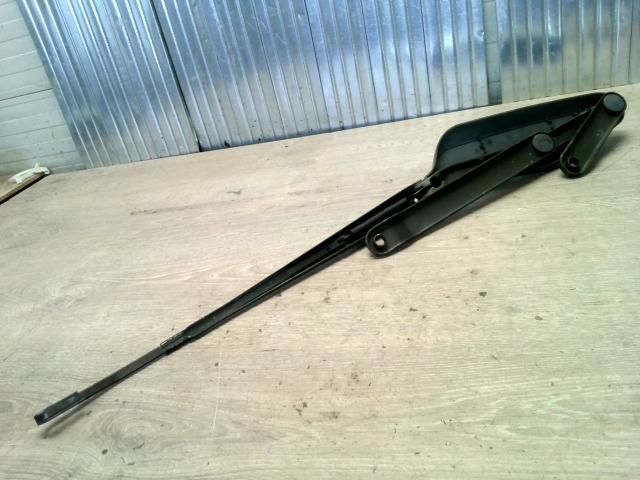 bontott NISSAN ALMERA TINO Jobb első Ablaktörlő Kar