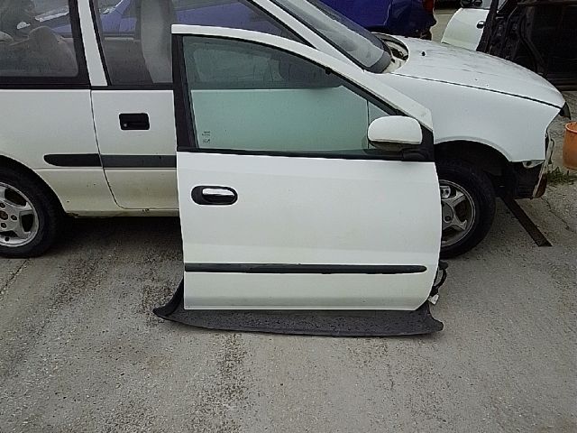 bontott NISSAN ALMERA TINO Jobb első Ajtó (Üres lemez)