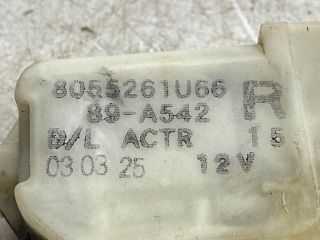 bontott NISSAN ALMERA TINO Jobb első Ajtózár