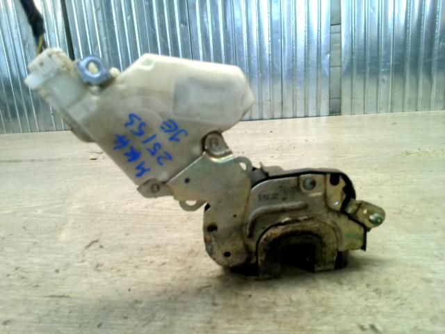 bontott NISSAN ALMERA TINO Jobb első Ajtózár