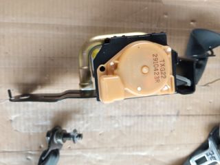 bontott NISSAN ALMERA TINO Jobb első Biztonsági Öv