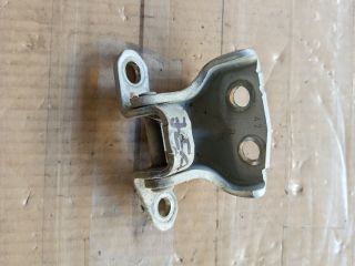 bontott NISSAN ALMERA TINO Jobb első Felső Zsanér