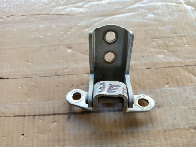 bontott NISSAN ALMERA TINO Jobb első Felső Zsanér