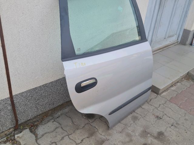 bontott NISSAN ALMERA TINO Jobb hátsó Ajtó (Üres lemez)