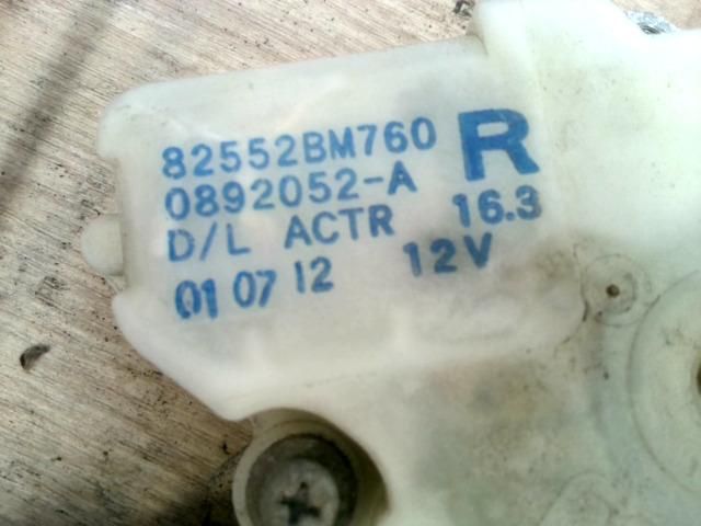 bontott NISSAN ALMERA TINO Jobb hátsó Ajtózár