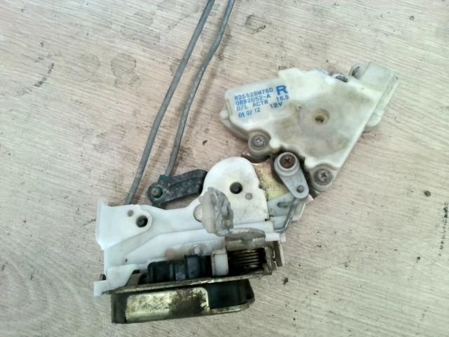 bontott NISSAN ALMERA TINO Jobb hátsó Ajtózár