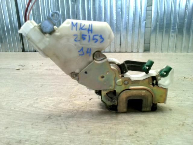 bontott NISSAN ALMERA TINO Jobb hátsó Ajtózár