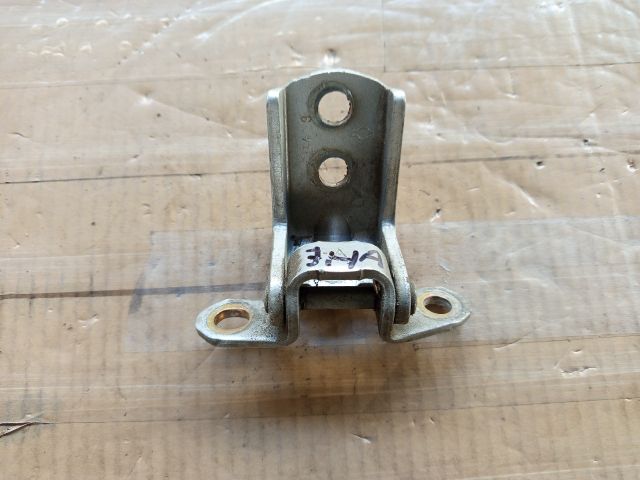 bontott NISSAN ALMERA TINO Jobb hátsó Alsó Zsanér