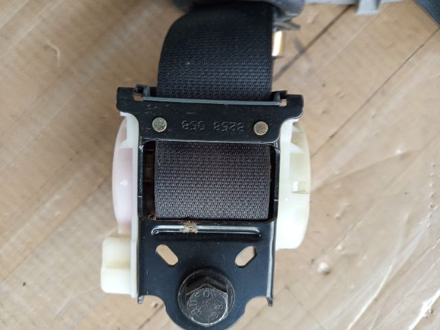 bontott NISSAN ALMERA TINO Jobb hátsó Biztonsági Öv