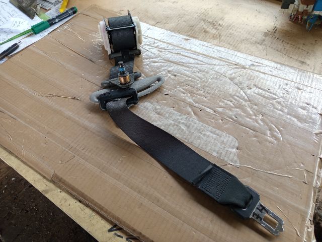 bontott NISSAN ALMERA TINO Jobb hátsó Biztonsági Öv