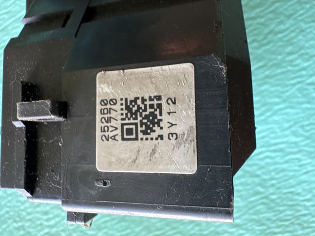 bontott NISSAN ALMERA TINO Jobb Kormánykapcsoló Ablaktörlő