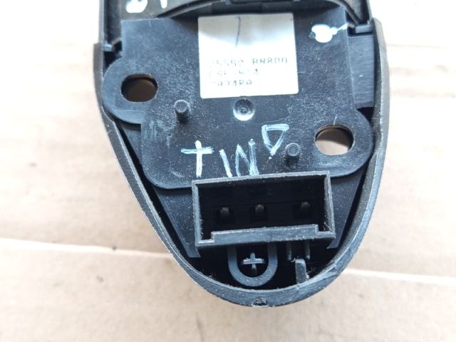 bontott NISSAN ALMERA TINO Jobb Multikormány Kapcsoló