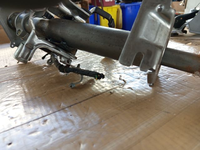 bontott NISSAN ALMERA TINO Kormányoszlop Kormányzárral